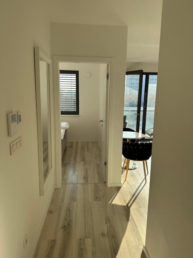 Ein Park Apartment With Free Parking Bratislava Exterior photo
